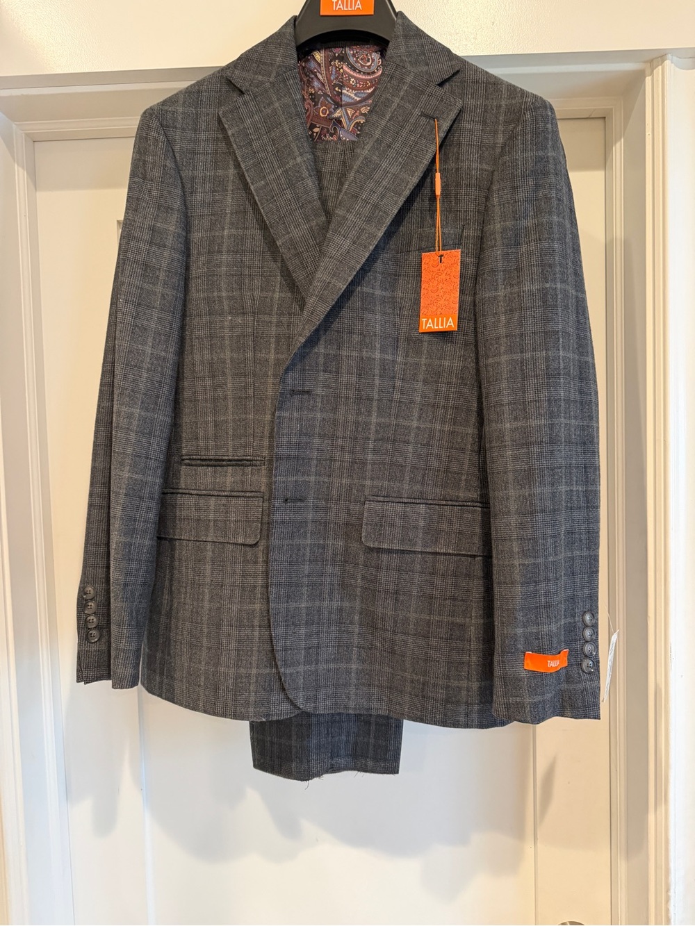 Tallia Gray Plaid Wool-Blend Blazer and Pant - Classic Men's Suit - Picture 4 of 6